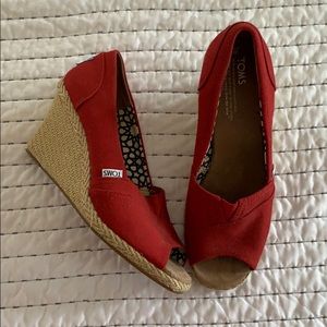Toms espadrilles